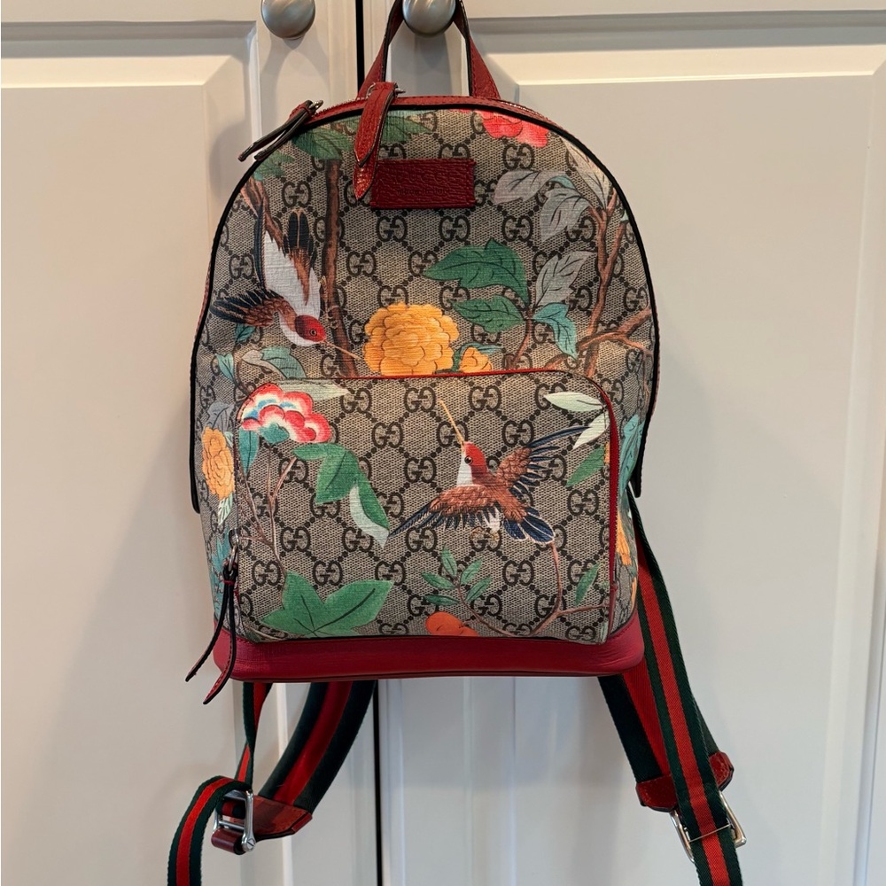 ❤️💚GUCCI GG Supreme Small Tian Backpack ❤️💚